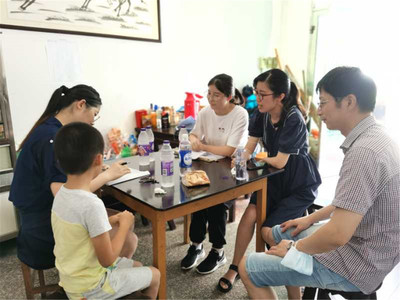 家校共育新探索 金山小學(xué)校長(zhǎng)兩日走訪11%新生家庭，啟動(dòng)家庭教育咨詢(xún)服務(wù)